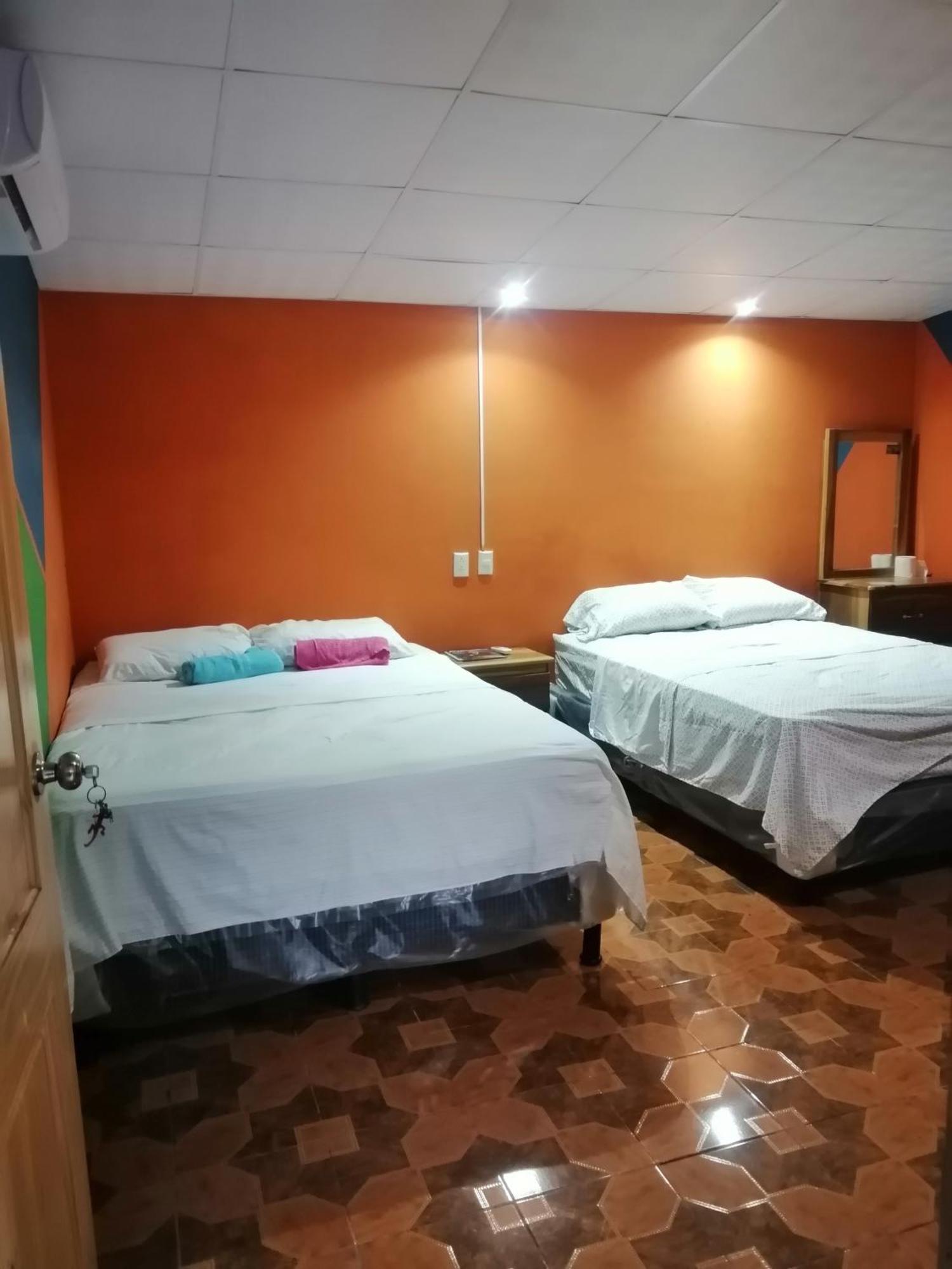 Hostal Nina Oly Tamanique Zimmer foto
